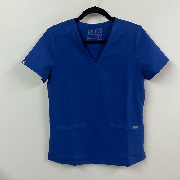 Figs Casma Three Pocket Scrub Top - Picture 1 of 9